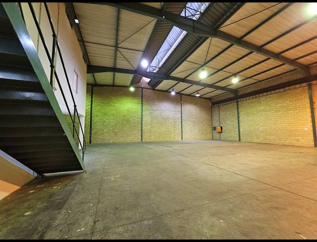 518M² WAREHOUSE TO LET IN LINBRO PARK